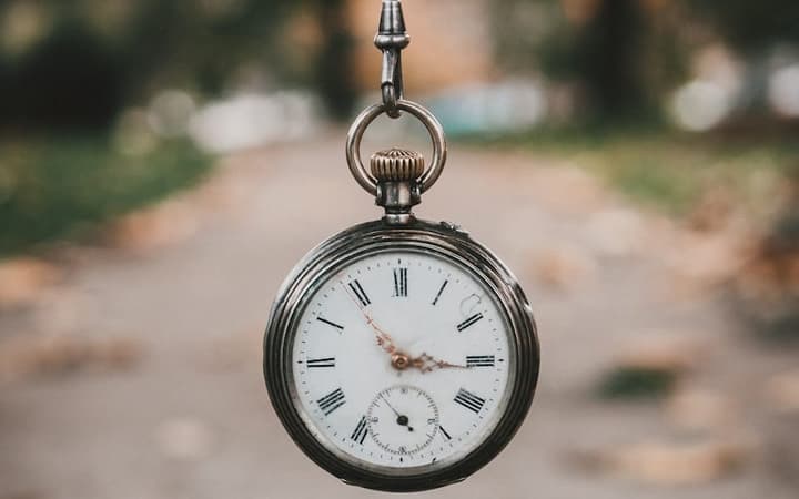 Reloj de mano (Andrik Langfield)